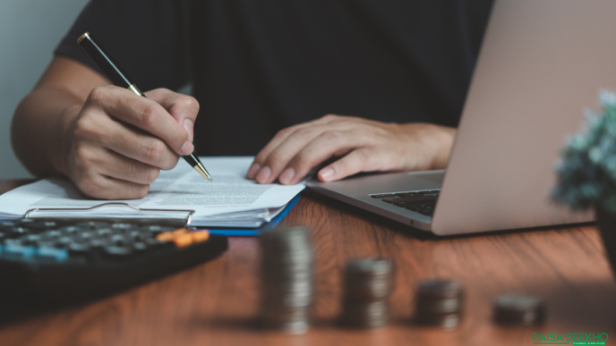Ever wondered why you need an emergency fund and where you should save it? Here's a breakdown of everything you need to know!
