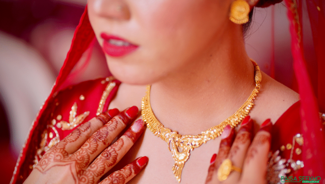 Gold vs silver investment, which should you buy on Dhanteras 2025? Compare returns, risks, and options to make your festive investment truly shine.