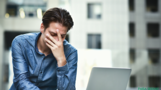 Got a salary hike but still have no savings? You might be falling for a trap. Read the Biggest financial mistakes in 20s India!