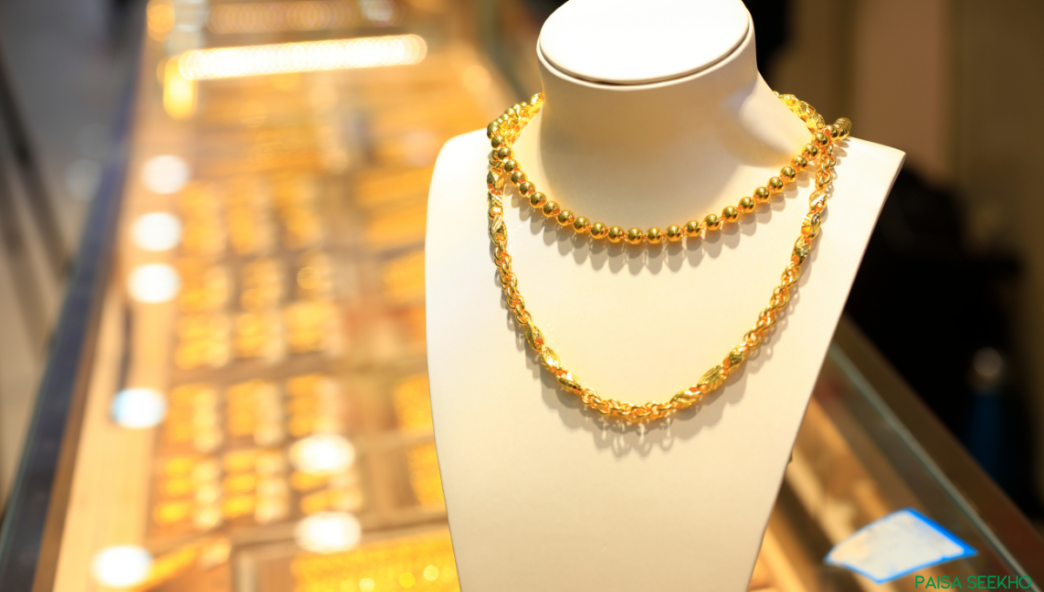 Don't let high making charges and fake hallmarks ruin your wealth. Discover the 6 most common gold buying mistakes in India and how to avoid them in 2026.