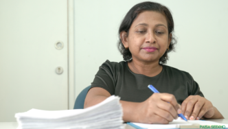 Understand the 2026 GST Composition Scheme. We break down the ₹1.5 Crore turnover limit, the 1%, 5%, and 6% tax rates, and the rules for filing CMP-08.