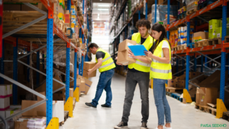 India is currently seeing a Warehousing Boom, with a 22% surge in leasing. But what does this mean for retail investors like you? Find out!