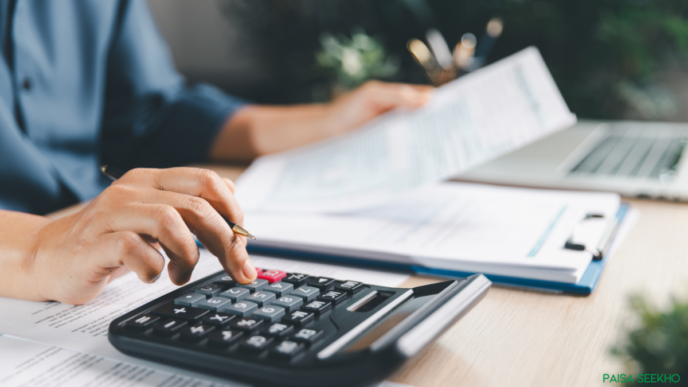 Use this free POMIS Calculator to find out how much monthly income you can receive through your POMIS investments in India.