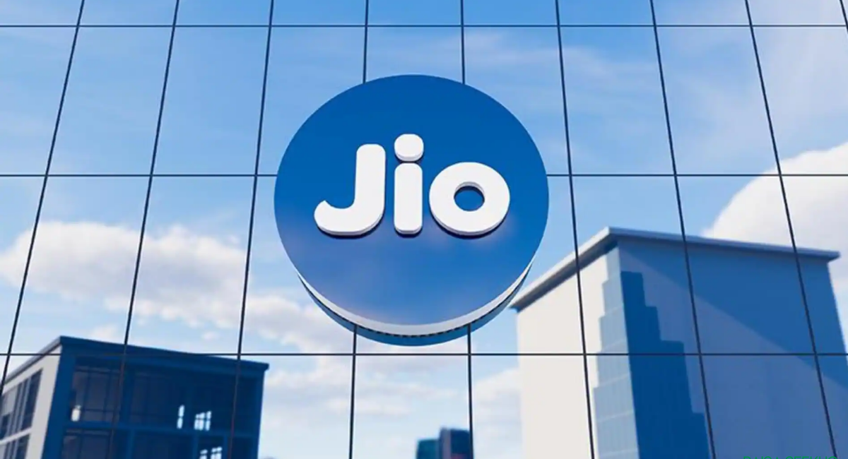 Jio Platforms just got SEBI's approval for a ~$4 billion IPO, India's largest ever. Here's the size, structure, and what retail investors should know.