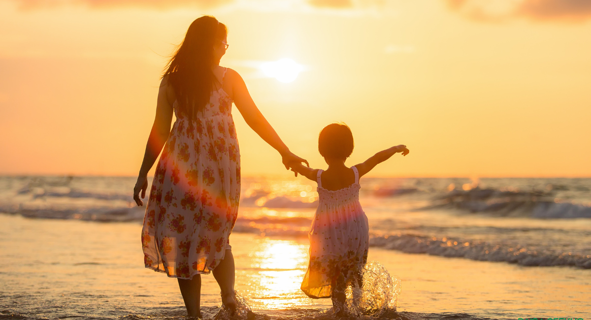 Family pension tax deduction explained: the ₹25,000 (new regime) vs ₹15,000 (old regime) rule, how it differs from your own pension, and more.
