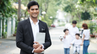 LIC agent commission explained: the current 28% first-year rate (down from 35%), renewal commissions, examples and how to become an LIC agent.