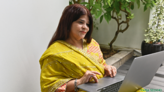 India’s new online shopping rules start on 1 January 2027. Understand discount disclosures, sponsored listings, extra fees and your complaint rights.